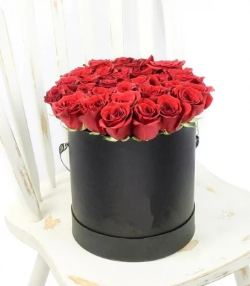 30 Kırmızı Kutu Gül