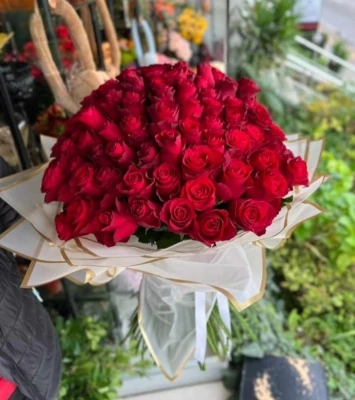 70 Adet Kırmızı Gül Buketi 
